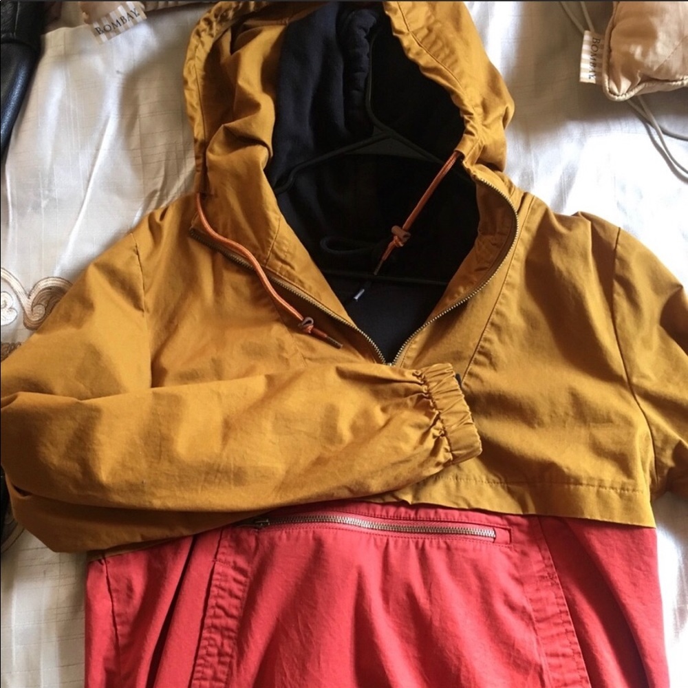 Rare Dravus Fall Windbreaker